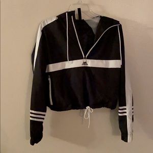 Adidas crop windbreaker pullover
